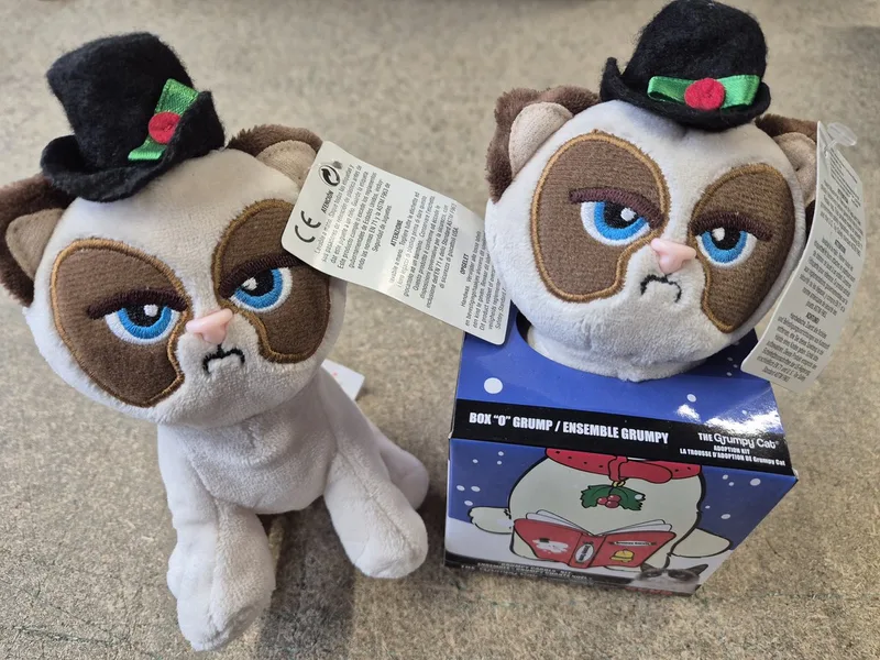 Grumpy pluche small met hoed kerst by Gund in Div – product photo