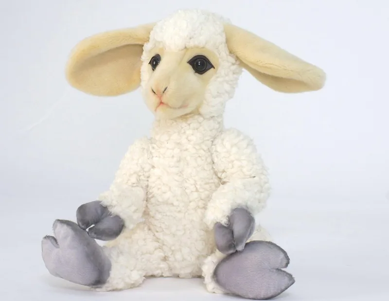 Knuffel Lam 32 cm, Hansa från Hansa Creations i Beige – produktbild