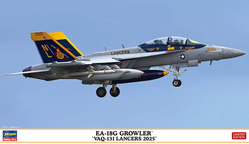 Modelbouwpakket Vliegtuigen - 02528 Boeing EA-18G Growler VAQ-131 Lancers 2025 - Amerikaans Elektronisch Oorlogsvliegtuig Plastic - 1:72 - Modelbouw by Hasegawa in Multicolour – product photo