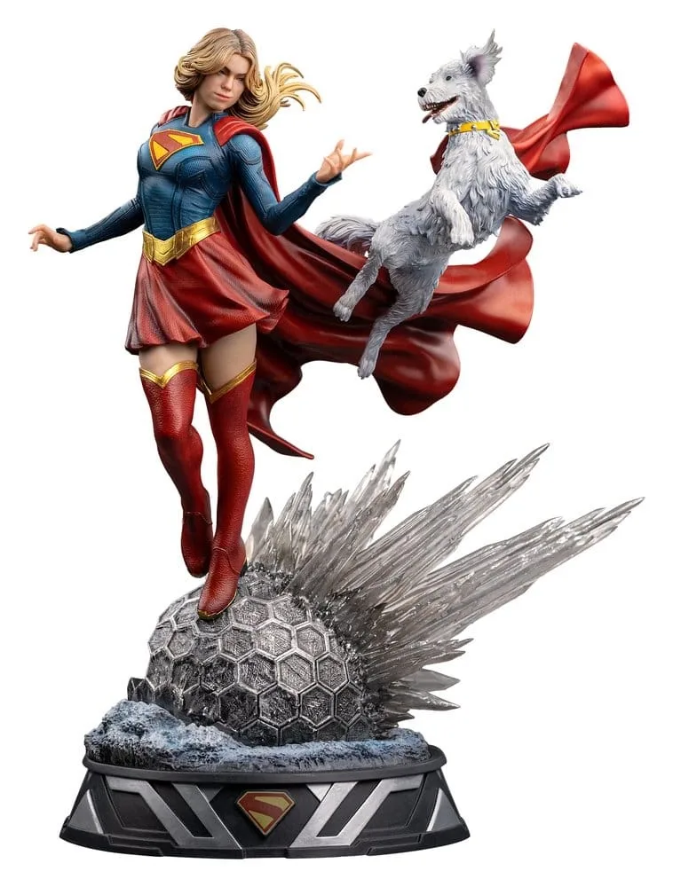 Supergirl (2026) Art Scale Statue Supergirl van Iron Studios – productfoto