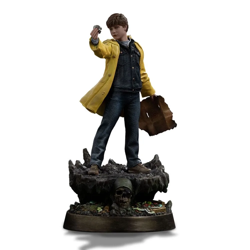The Goonies Art Scale Statue Mikey Walsh by Iron Studios – product photo