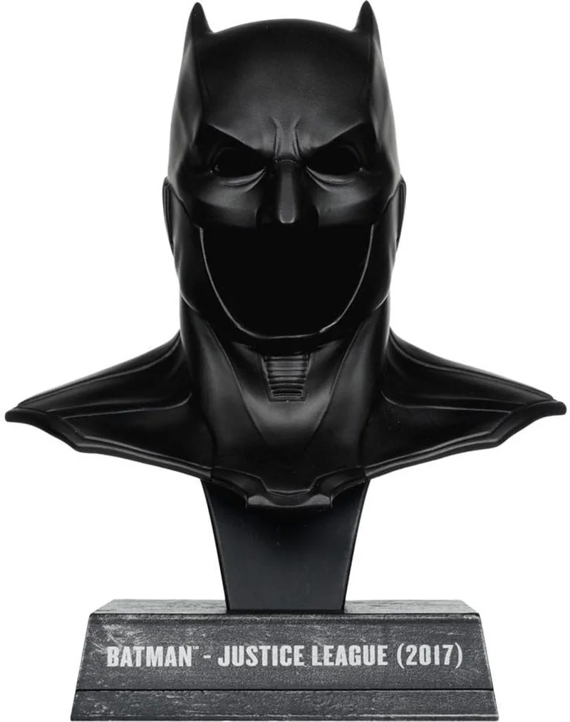 Batman DC Direct Mini Replica 1/3 Batman Cowl (Justice League Tactical Suit) 19 cm Replica: down-scaled van McFarlane Toys in Meerkleurig – productfoto