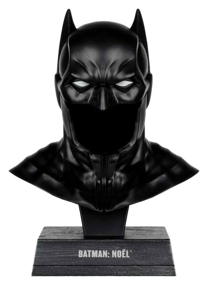 Batman: Noel 1/3 Cowl Replica by McFarlane Toys – product photo