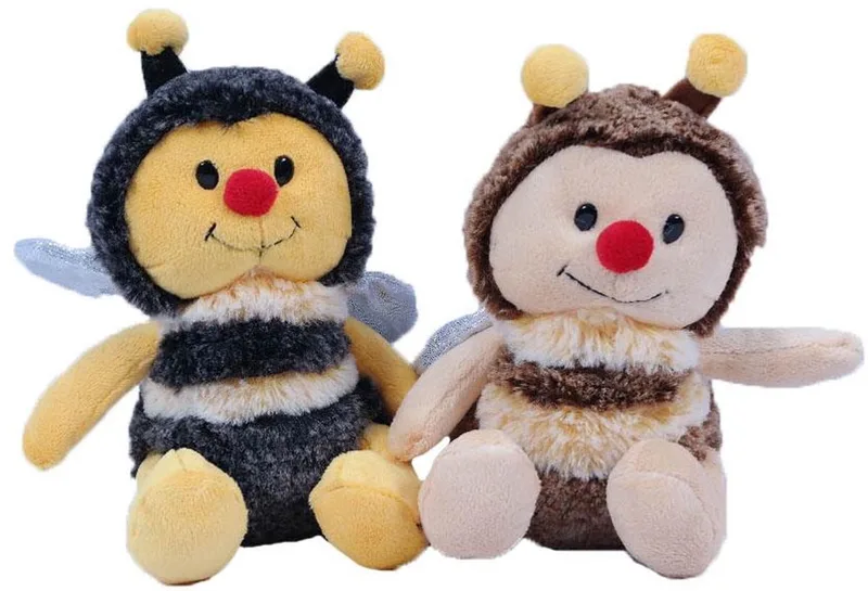 Pluche Knuffeldier - Bij 2 ass. 16 cm by Pia Soft Toys in Yellow – product photo
