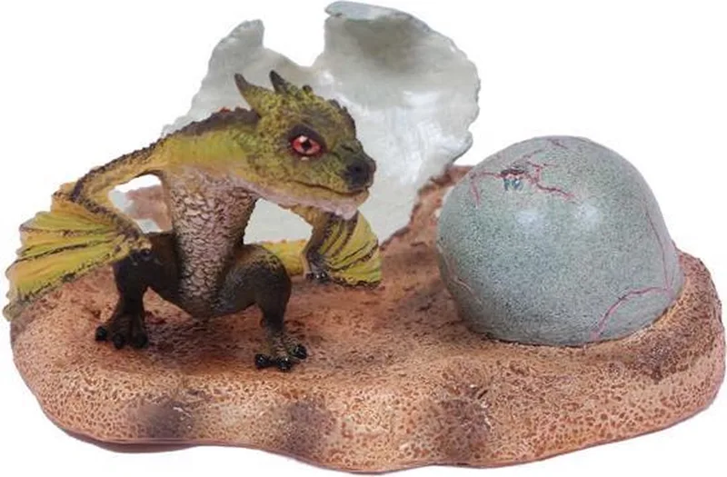 Smaug met basis 10 + 18 cm van Pia Soft Toys in Groen – productfoto