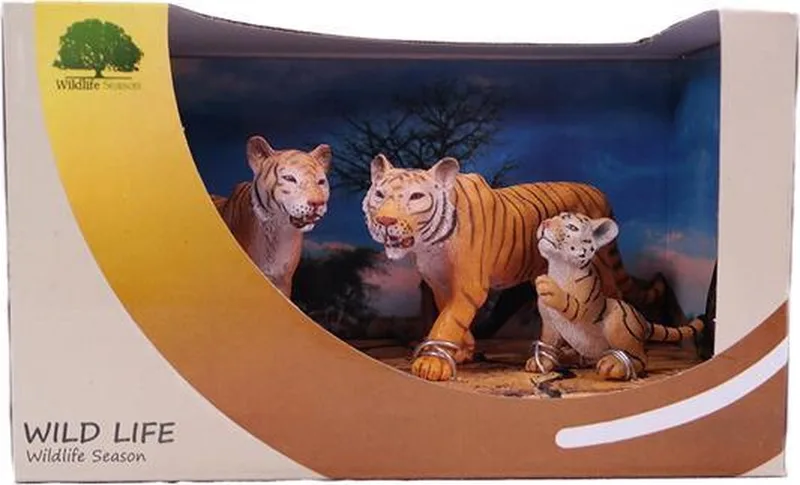 Tijgerfamilie in Showbox - PVC - Wildlife - 12 cm van Pia Soft Toys in Bruin – productfoto