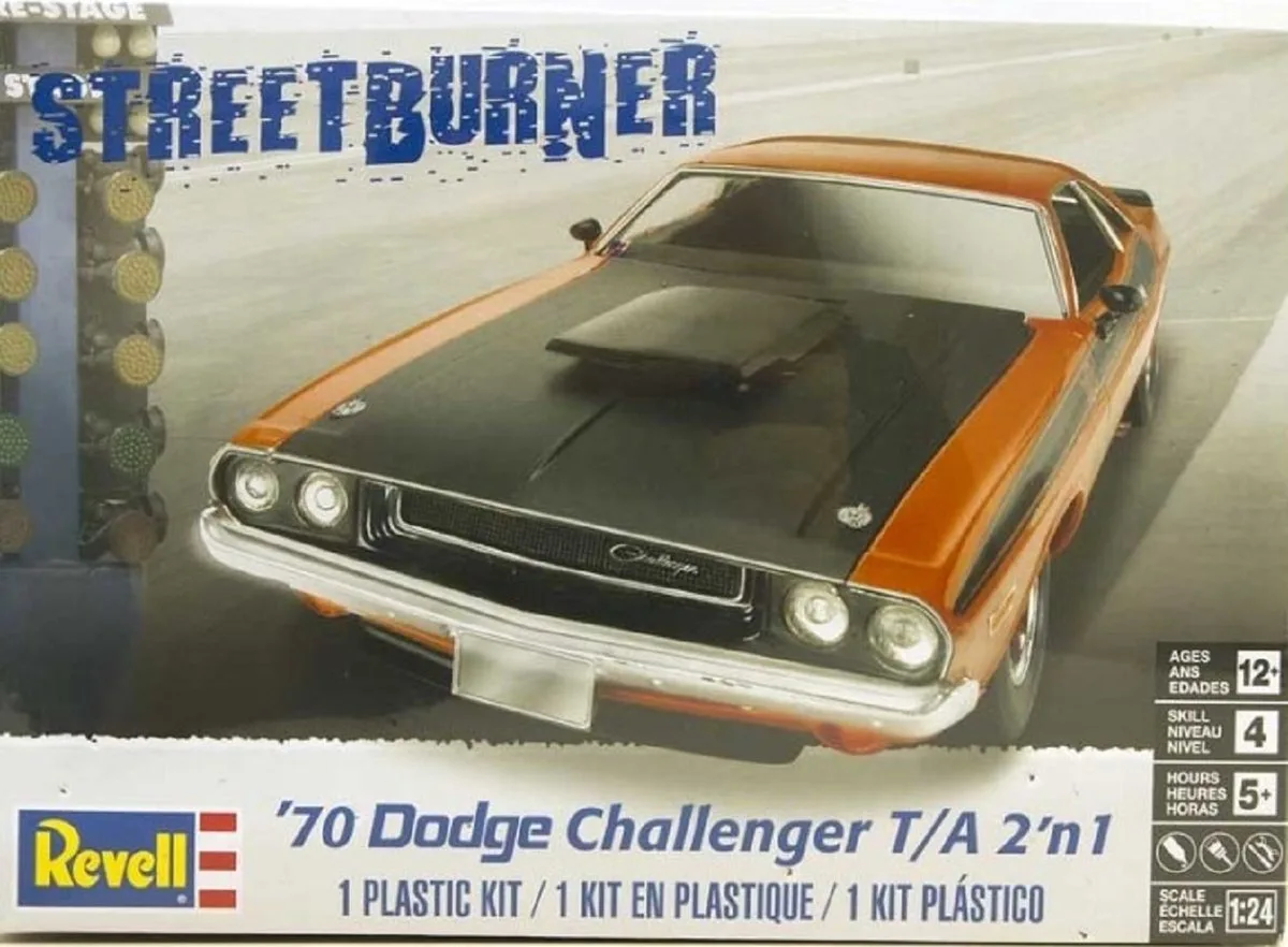 Modelbouwpakket Auto - 12596 1970 Dodge Challenger Car - 2 n1 Plastic - 1:25 - Modelbouw van Revell in Meerkleurig – productfoto