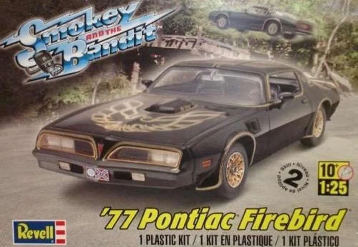 Modelbouwpakket Auto - 14027 Smokey and the Bandit 1977 Pontiac Plastic - 1:25 - Modelbouw van Revell in Meerkleurig – productfoto
