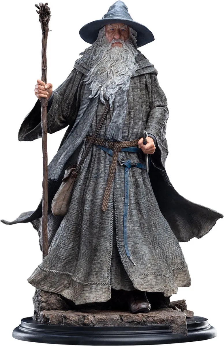 Lord of the Rings: Gandalf the Grey Pilgrim 1:6 Scale Statue by Weta Workshop in Bonte kleuren – product photo