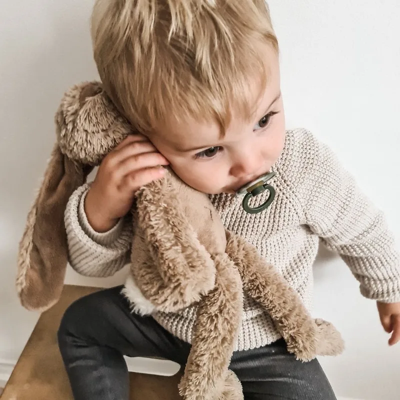 Konijn Richie Knuffel 28cm - Baby knuffel by Happy Horse in Brown – product photo 3 of 3