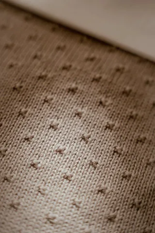Gebreid wiegdeken - Fleece - Essentials van Little Dutch in Beige – productfoto 4 van 4