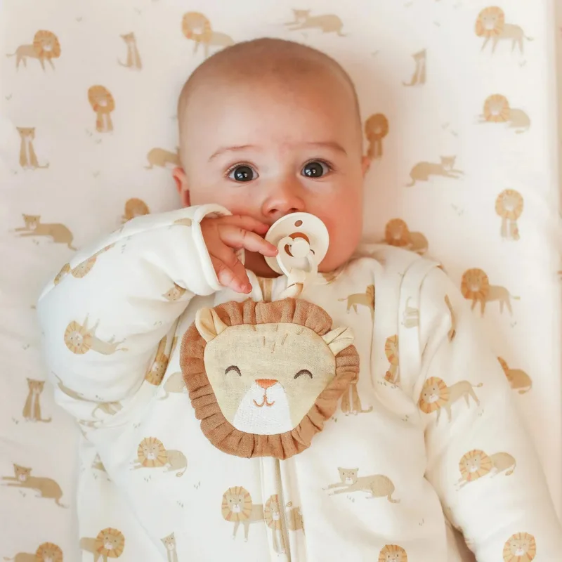 Speendoekje Leeuw van Little Dutch in Geel – productfoto 3 van 4