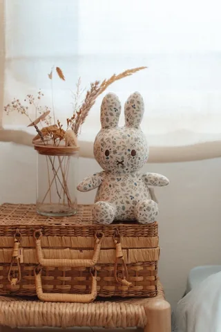 Nijntje x Little Dutch - All-Over Knuffel - 20 cm - Lucky Leaves by Tiamo in Blue – product photo 2 of 4
